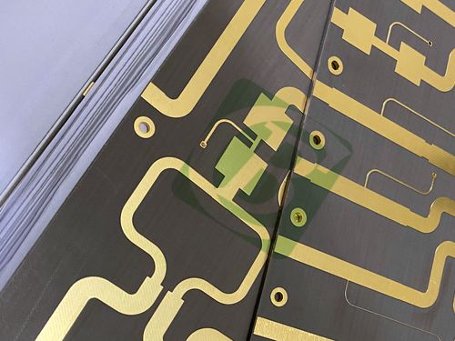 TLY-5 両面 RF PCB 125mil 1OZ 浸漬金